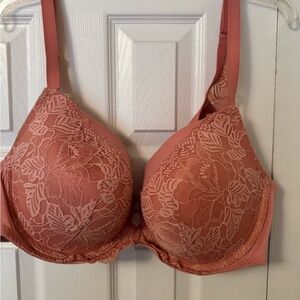 Auden Lace Bra in Peach